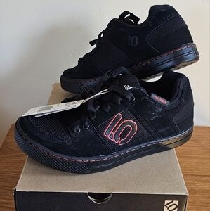 Five Ten Freerider Mountainbike Shoes (men's size 9.5)